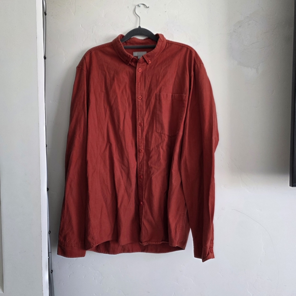 COS Men's Long-Sleeve Button-Down Shirt in Rust Red